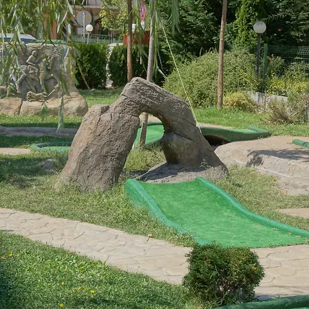 فندق Rainbow 2 Complex 3*