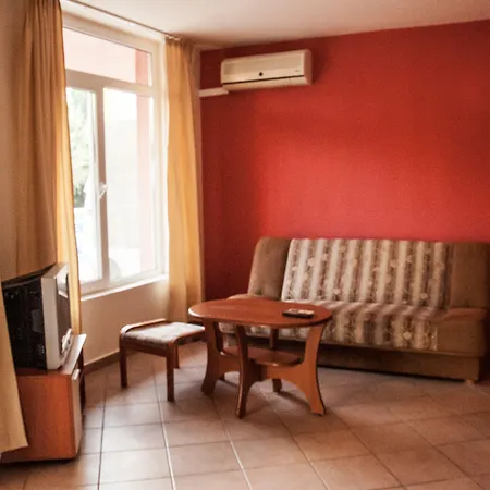 ホテル Rainbow 2 Complex 3*