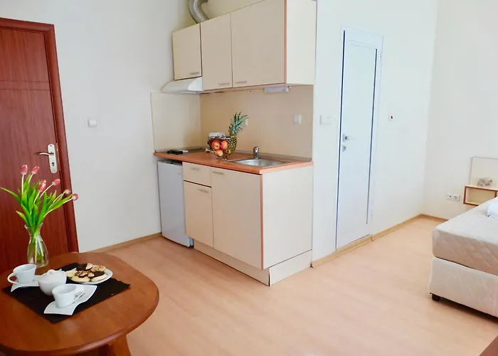 酒店 Rainbow 2 Complex 3*