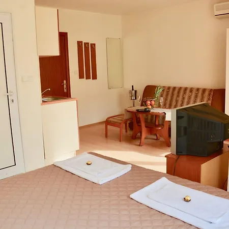 Rainbow 2 Complex 3*