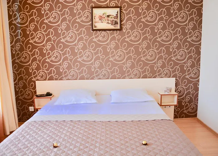 Rainbow 2 Complex Hotel